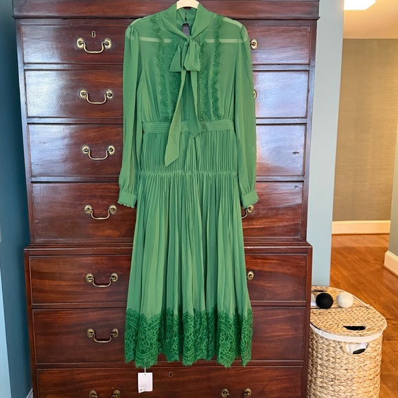 NWT Self-Portrait Green Chiffon Long-Sleeve Dress with Lace Details Size 8